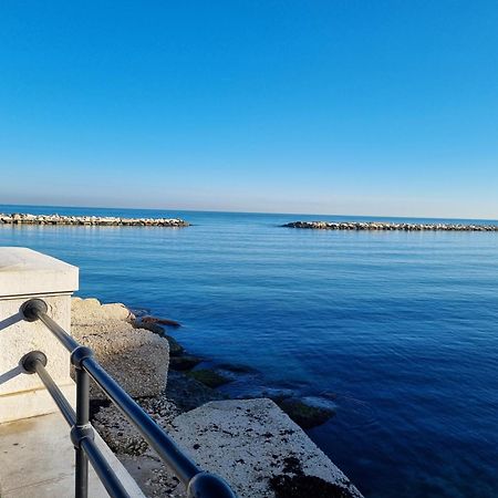 Locazione Turistica Adriatico Ξενοδοχείο Μπάρι Εξωτερικό φωτογραφία